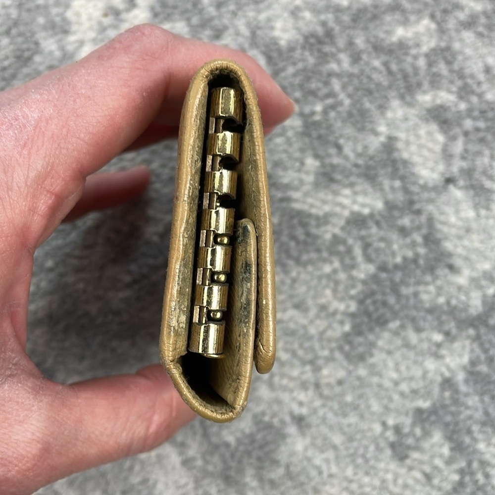 Chanel Interlocking CC Medallion Leather Keyholder Case Trifold Beige - Picture 8 of 17